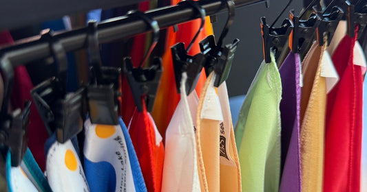 Meet the Drape Stand That Keeps Your Color Analysis Organize